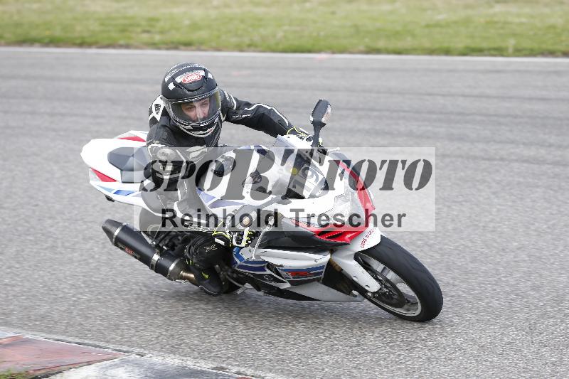 /Archiv-2025/09 22.04.2025 Cornu Master School ADR/rot-rouge/19